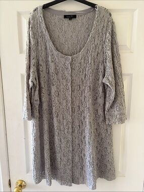Sz 2X Toni T lace cardi-tunic